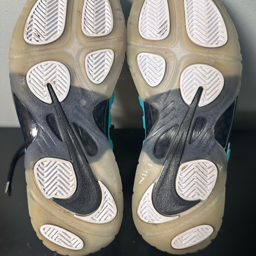 Nike Foamposite Pro GS Island Green sneakers in size 5.5Y - Preowned - Picture 14 of 16